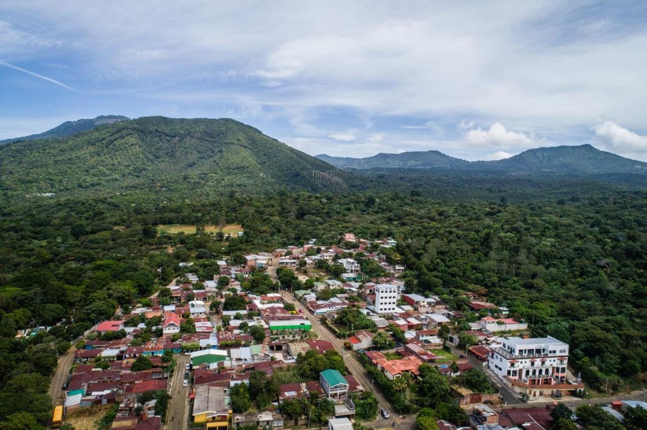 Vista Los Volcanes Hotel Y Restaurante Juayúa المظهر الخارجي الصورة